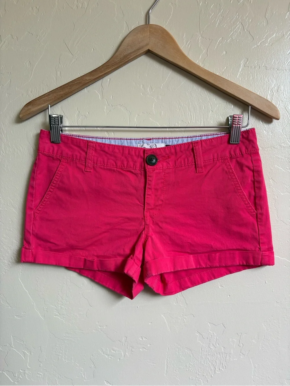 Y2K 2000s SO Pink Low Rise Chino Cotton Shorts Size 3 2010 Preppy